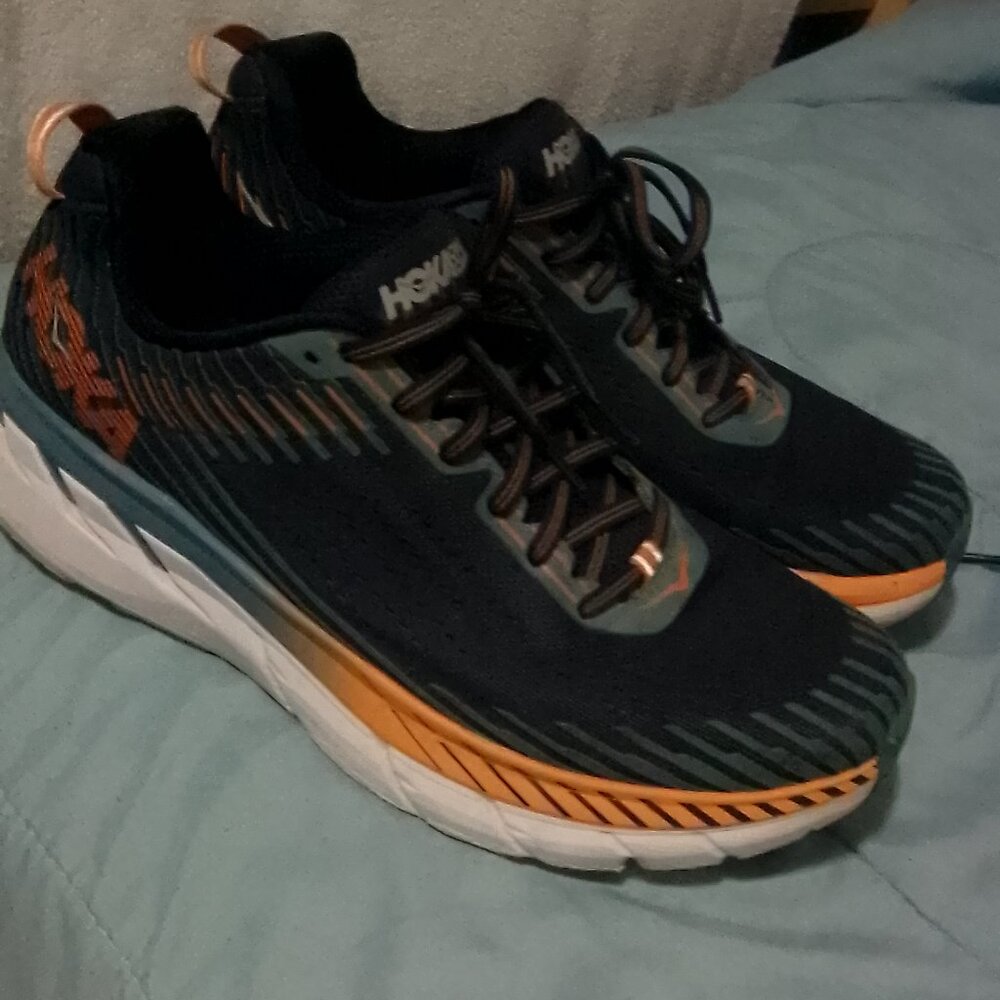 Hoka one ones men's running shoes